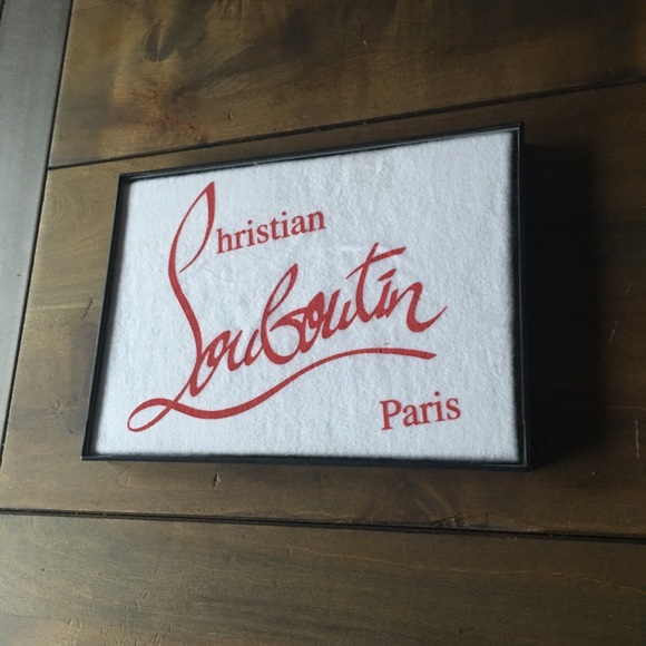 Let me Posh your Powder Room 💁🏼‍♀️🎨🛍 - Picture 7 of 8